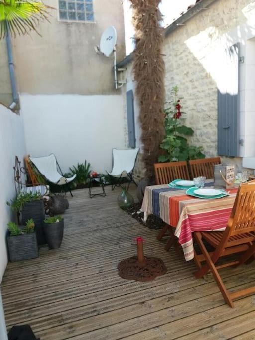 Charmante Maison Oleronnaise Aloceane Saint-Denis-dʼOléron エクステリア 写真